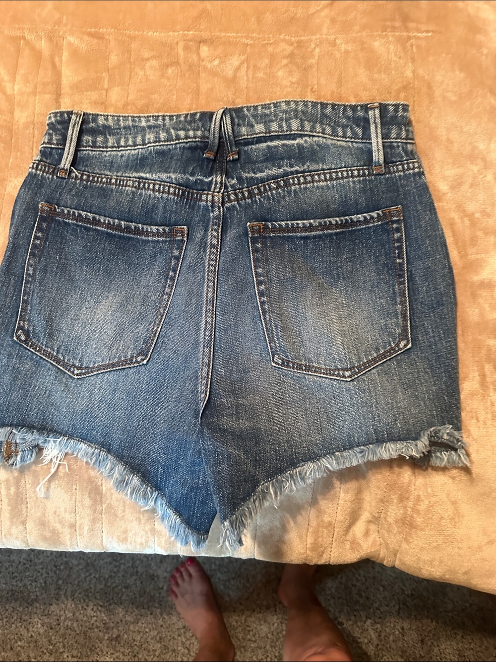 Good American Distressed Blue Denim Shorts - Picture 2 of 3